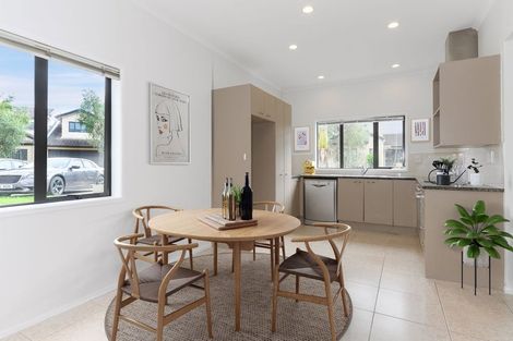 Photo of property in 15 Skip Lane, East Tamaki, Auckland, 2013