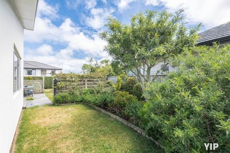 Photo of property in 229 Mark Avenue, Grenada Village, Wellington, 6037