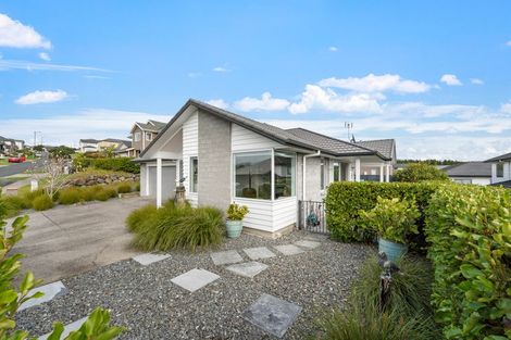 Photo of property in 16 Discovery Drive, Gulf Harbour, Whangaparaoa, 0930