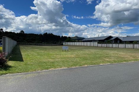 Photo of property in 40 Montgomery Crescent, Kinloch, Taupo, 3377