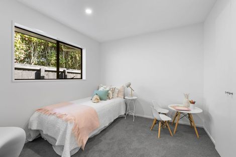 Photo of property in 5 Cricklewood Place, Avonhead, Christchurch, 8042