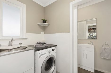 Photo of property in 149 Miromiro Road, Normandale, Lower Hutt, 5010