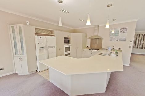 Photo of property in 30 Sandwich Road, St Andrews, Hamilton, 3200