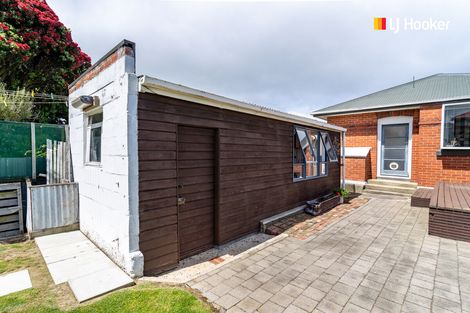 Photo of property in 135 Tomahawk Road, Andersons Bay, Dunedin, 9013