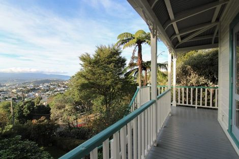 Photo of property in 10 Mitchell Street, Brooklyn, Wellington, 6021