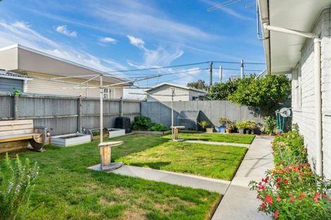 Photo of property in 2/8 Pavitt Street, Richmond, Christchurch, 8013