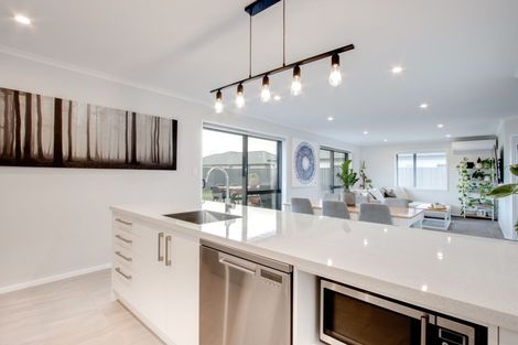 Photo of property in 10 Hikawera Drive, Frimley, Hastings, 4120