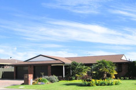 Photo of property in 33 Clivedene Street, Matua, Tauranga, 3110