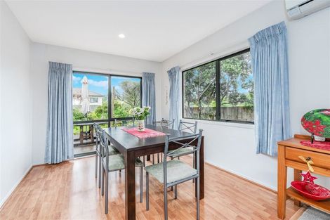 Photo of property in 9 Zeus Avenue, Henderson, Auckland, 0612