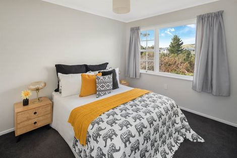 Photo of property in 19 Toporoa View, Ascot Park, Porirua, 5024