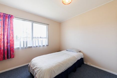 Photo of property in 34 Geraldine Crescent, Cloverlea, Palmerston North, 4412