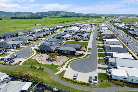 Photo of property in 8 Plow Way, Papamoa, 3118