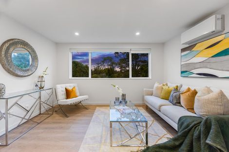 Photo of property in 14a Crystal Avenue, Glendene, Auckland, 0602