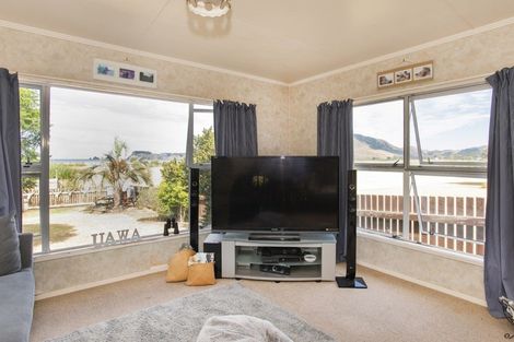 Photo of property in 14 Discovery Street, Tolaga Bay, 4077