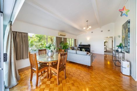 Photo of property in 35 Harbour View Road, Harbour View, Lower Hutt, 5010