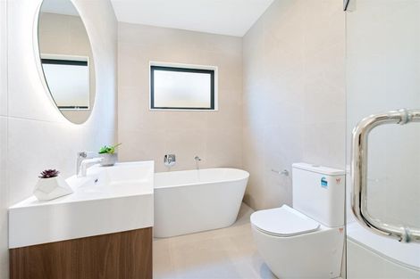 Photo of property in 38 Whakairo Crescent, Gulf Harbour, Whangaparaoa, 0930