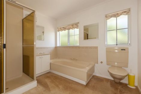 Photo of property in 32 Kohekohe Road, Waikanae, 5036