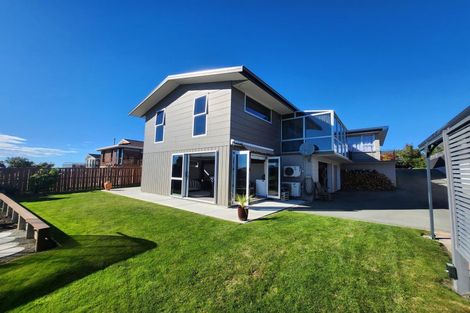 Photo of property in 8 Oakleigh Crescent, Oamaru North, Oamaru, 9400