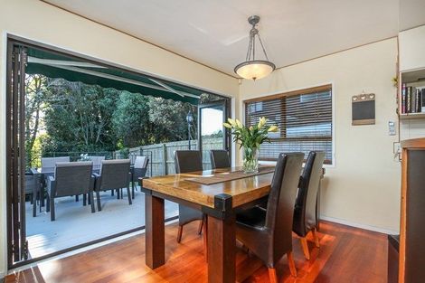 Photo of property in 2/95 Oaktree Avenue, Browns Bay, Auckland, 0630