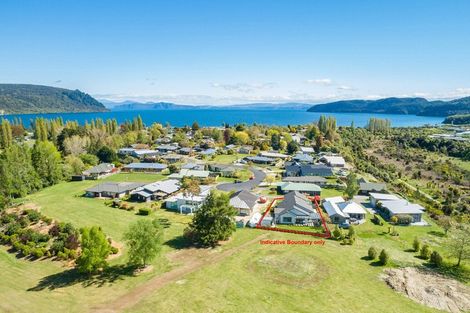 Photo of property in 27 Lakemere Way, Kinloch, Taupo, 3377