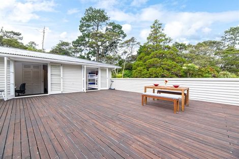 Photo of property in 44 Taupo Street, Green Bay, Auckland, 0604