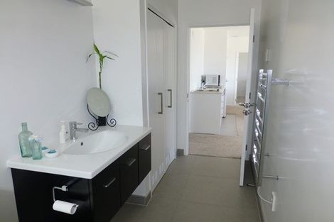 Photo of property in 10 Claude Road, Stanmore Bay, Whangaparaoa, 0932