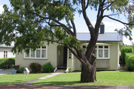 Photo of property in 9 Glendon Avenue, Avondale, Auckland, 1026