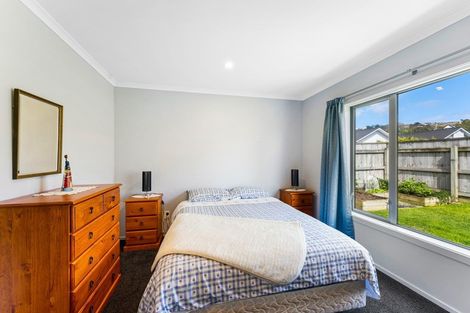 Photo of property in 38 Resolution Drive, Whitby, Porirua, 5024