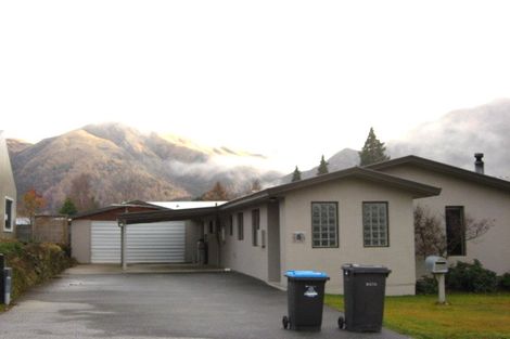 Photo of property in 8 Inverness Crescent, Arrowtown, 9302