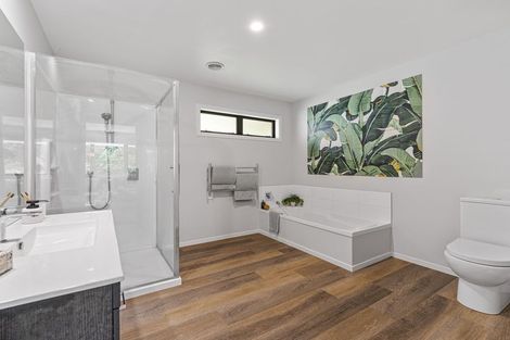 Photo of property in 55 Stewart Glen, Acacia Bay, Taupo, 3385