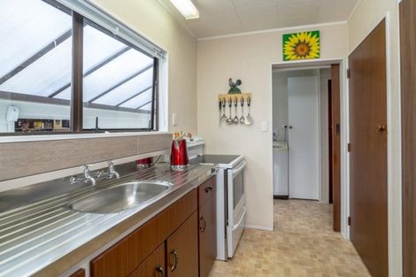 Photo of property in 8 Deller Grove, Silverstream, Upper Hutt, 5019