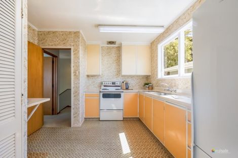 Photo of property in 225 Dowse Drive, Maungaraki, Lower Hutt, 5010