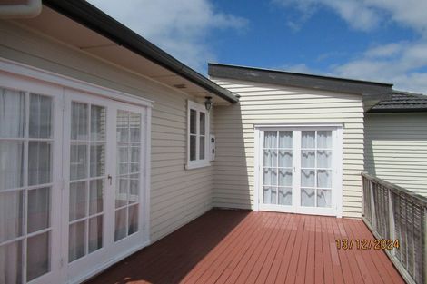 Photo of property in 1/15 Gilfillan Street, Blockhouse Bay, Auckland, 0600