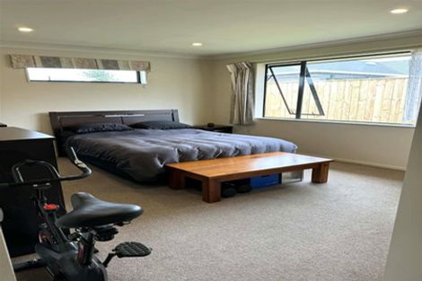 Photo of property in 42 Peter Hall Drive, Kelvin Grove, Palmerston North, 4414