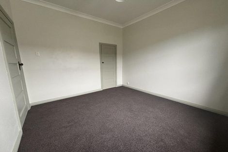Photo of property in 17 Wallath Road, Westown, New Plymouth, 4310