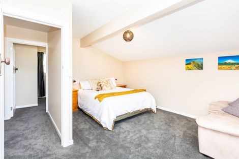 Photo of property in 32 Bowenvale Avenue, Cashmere, Christchurch, 8022