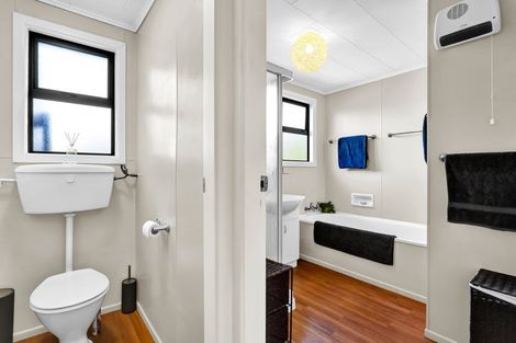 Photo of property in 44 Waimea Street, Westown, New Plymouth, 4310