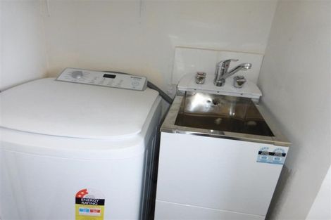 Photo of property in 2/7a Curletts Road, Sockburn, Christchurch, 8042