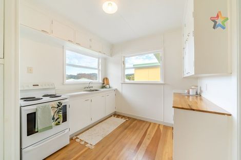 Photo of property in 39 Ruthven Road, Wainuiomata, Lower Hutt, 5014