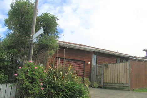 Photo of property in 70 Woodhouse Avenue, Karori, Wellington, 6012