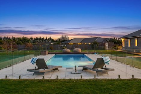 Photo of property in 27 Mill Grove, Clareville, Carterton, 5713