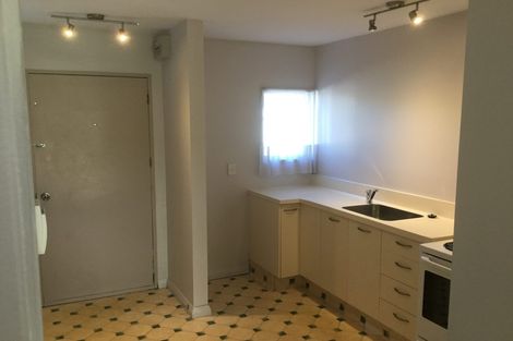 Photo of property in 4/115 Waltham Road, Sydenham, Christchurch, 8023