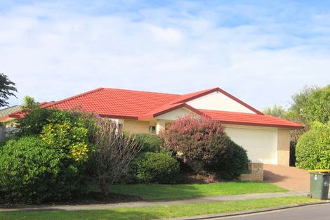 Photo of property in 16 Moycullien Lane, East Tamaki Heights, Auckland, 2016