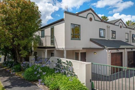 Photo of property in 1/26 Pannill Place, Oteha, Auckland, 0632