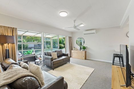 Photo of property in 30a Toru Road, Paraparaumu Beach, Paraparaumu, 5032