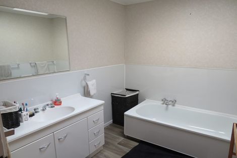 Photo of property in 1/60 Birdwood Avenue, Papatoetoe, Auckland, 2025