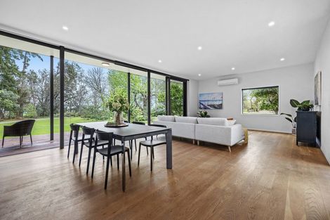 Photo of property in 15 Ferndale Drive, Kawakawa Bay, Papakura, 2585