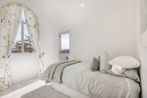 Photo of property in 130 Margaret Avenue, Havelock North, 4130