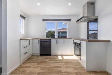 Photo of property in 21 Ferguson Street, Levin, 5510