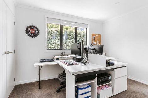 Photo of property in Waterview Estate, 30/4 Greystone Place, Omokoroa, 3114